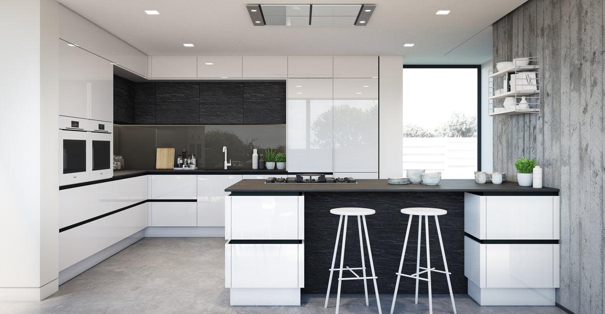 White Quartz Worktops: Marble-Effect vs Plain
